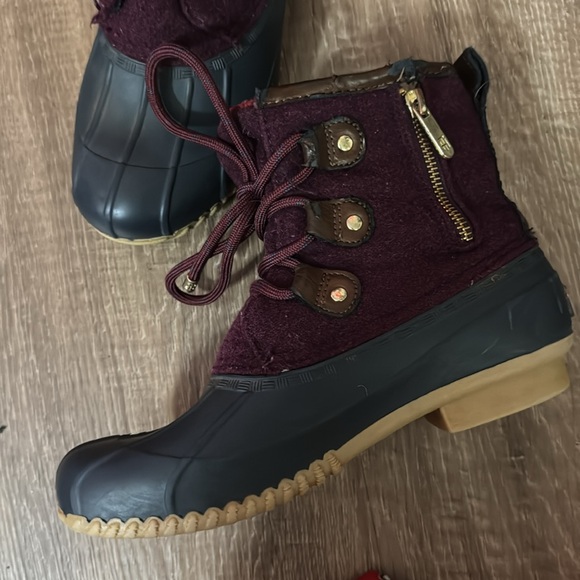 Tommy Hilfiger duck boots - Picture 2 of 2